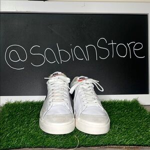 Nike low blazers sz 10 men’s